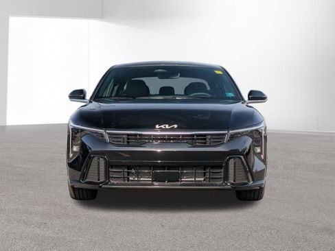 New 2025 Kia K4 GT-Line w/ GT-Line Premium Package image 2