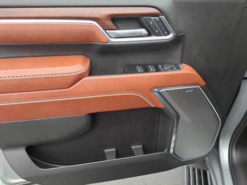 Certified 2024 GMC Sierra 2500 Denali Ultimate w/ Max Trailering Package image 15