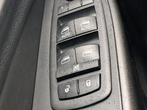 Used 2020 Jeep Cherokee Trailhawk w/ Cold Weather Group image 25