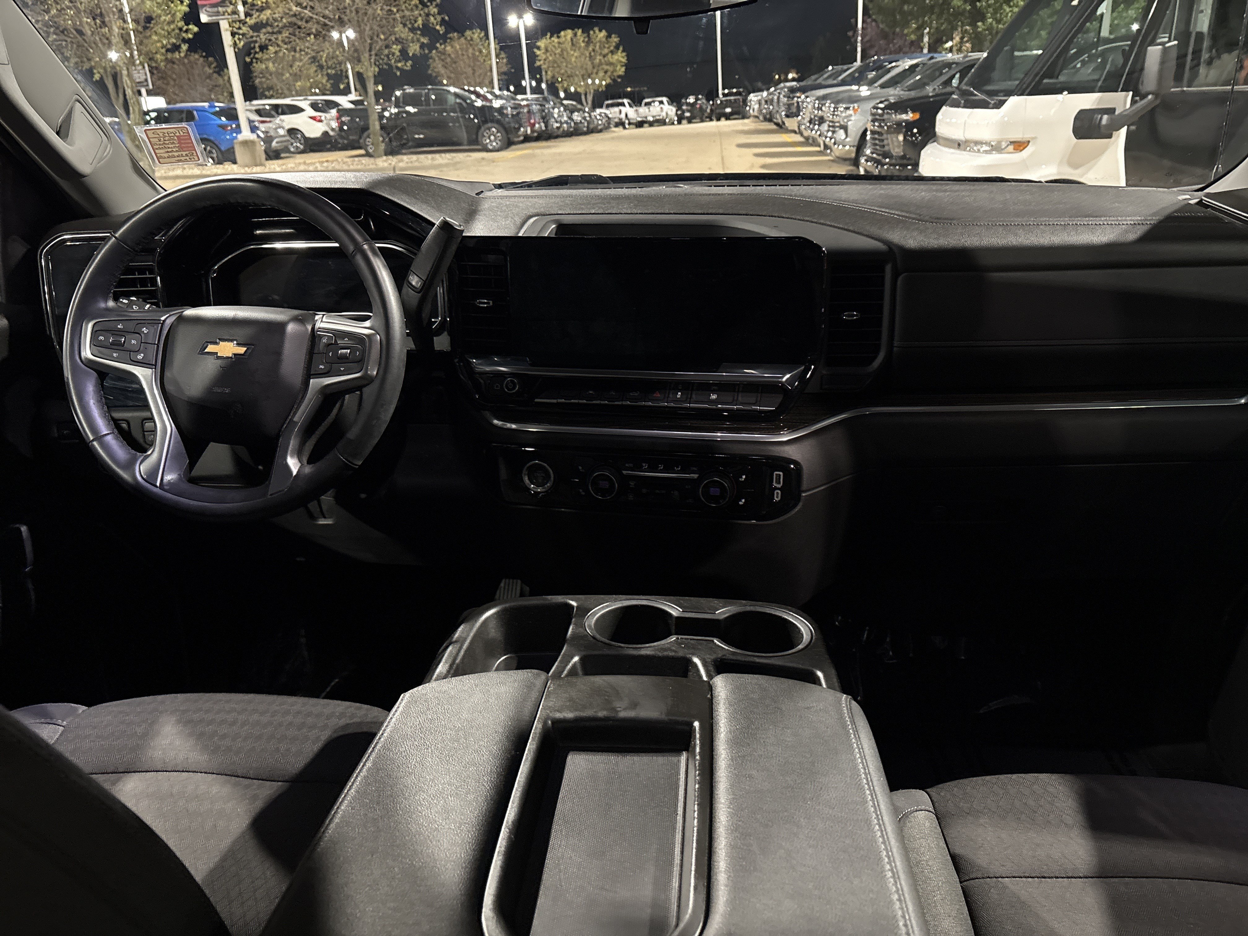 Used 2024 Chevrolet Silverado 1500 LT AWD/4WD image 15