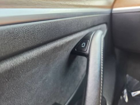 Used 2023 Tesla Model 3 Standard Range RWD image 40