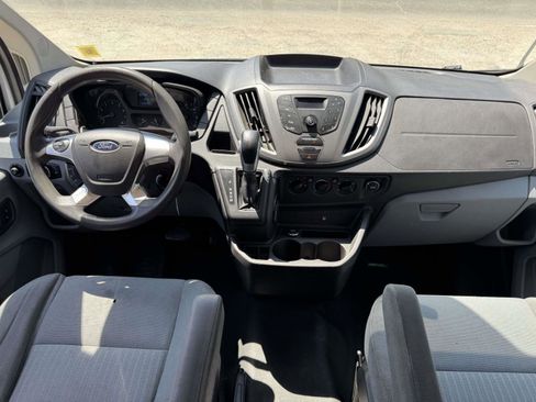 Used 2015 Ford Transit 250 130 Low Roof w/ Exterior Upgrade Package RWD image 19