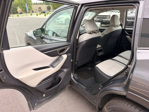 Used 2022 Subaru Forester AWD/4WD image 11