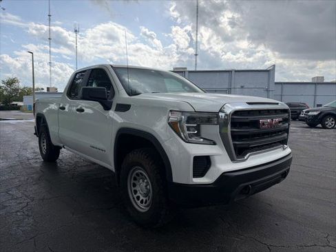 Used 2019 GMC Sierra 1500 4x4 Double Cab w/ Convenience Package image 8