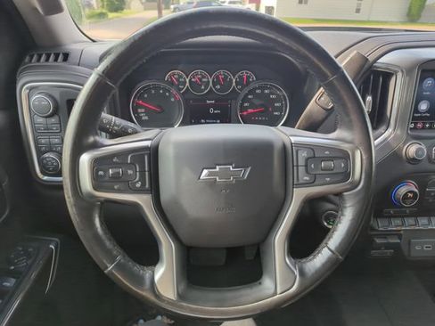 Used 2021 Chevrolet Silverado 1500 RST AWD/4WD image 18