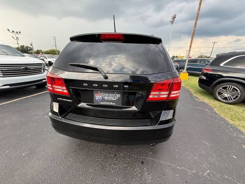 Used 2016 Dodge Journey SE w/ Flexible Seating Group FWD image 4
