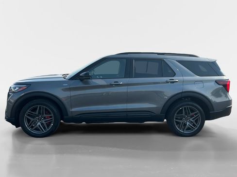 Used 2025 Ford Explorer ST-Line w/ Premium Package AWD/4WD image 2