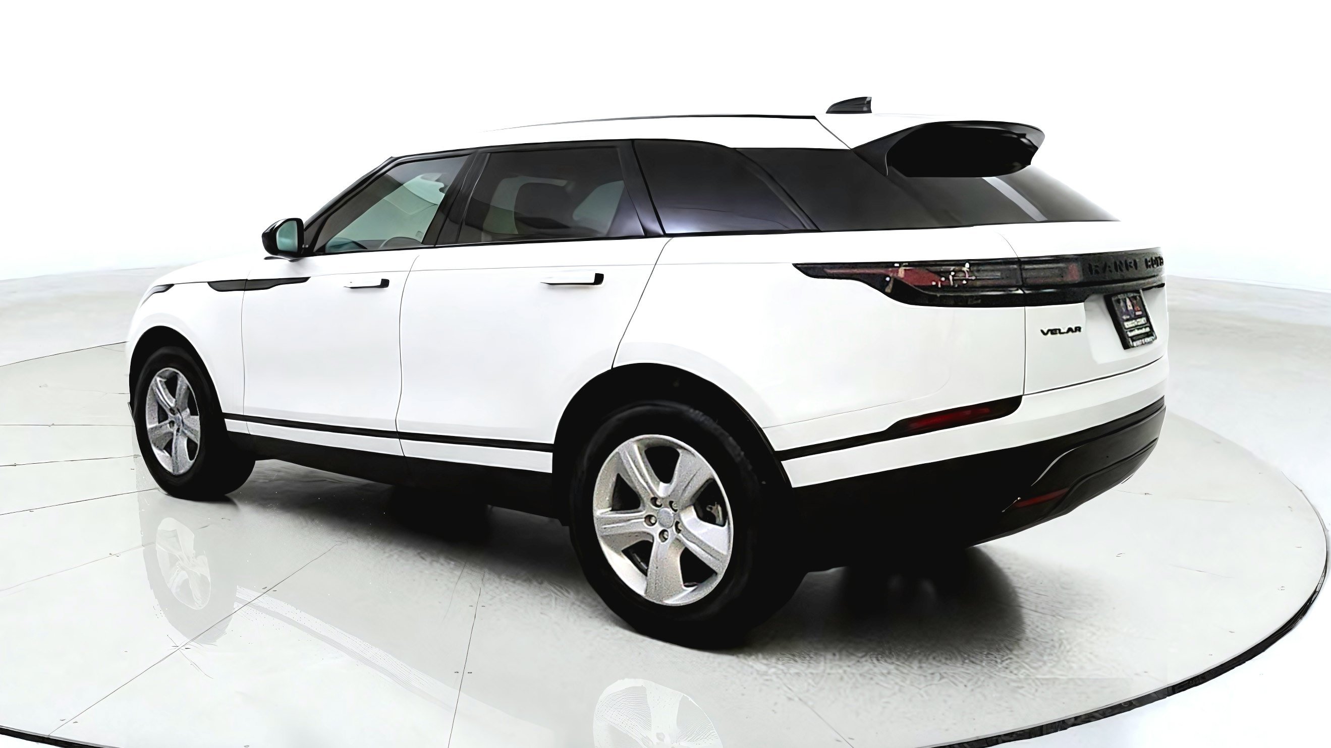 Used 2024 Land Rover Range Rover Velar S AWD/4WD image 5