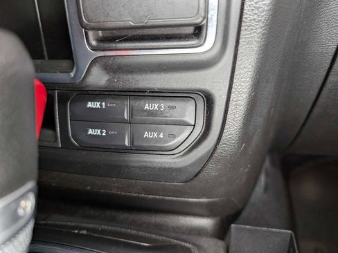 Used 2023 Jeep Gladiator Sport w/ Trailer Tow Package image 34