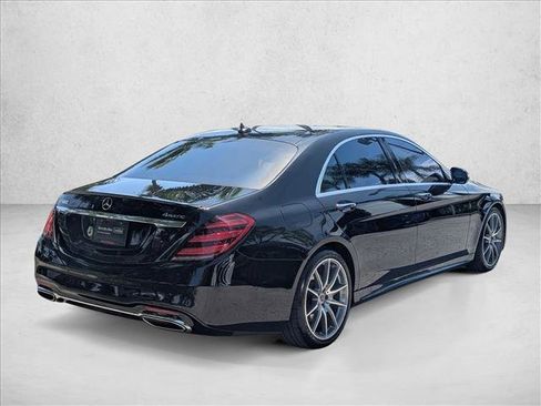 Used 2018 Mercedes-Benz S 560 4MATIC Sedan image 5