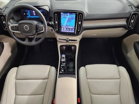 Used 2026 Volvo XC40 B5 Ultra w/ Protection Package Premier AWD/4WD image 4
