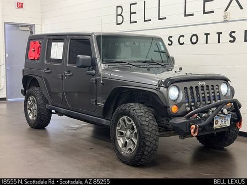 Used 2018 Jeep Wrangler Unlimited Rubicon w/ Cold Weather Group AWD/4WD image 2