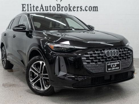 Used 2025 Audi Q5 Premium AWD/4WD image 7
