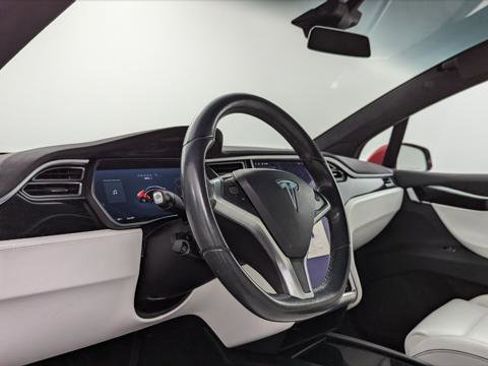 Used 2016 Tesla Model X 90D image 23
