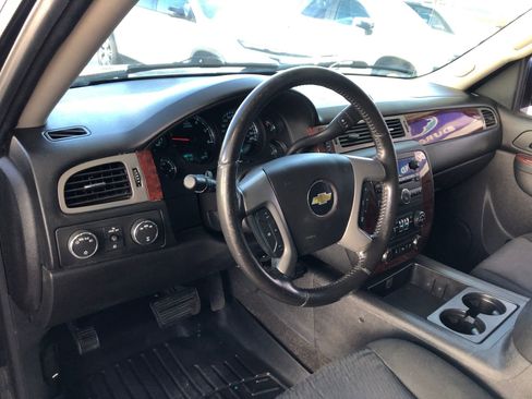 Used 2013 Chevrolet Avalanche LS image 15