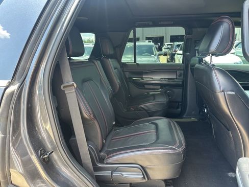 Used 2021 Ford Expedition Limited RWD image 15