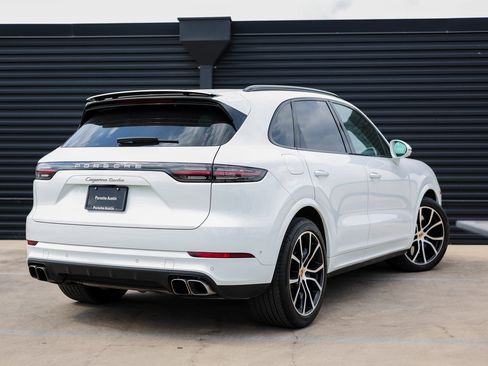 Certified 2022 Porsche Cayenne Turbo image 7