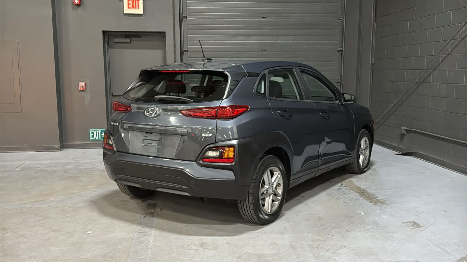 Used 2019 Hyundai Kona SE AWD/4WD image 4