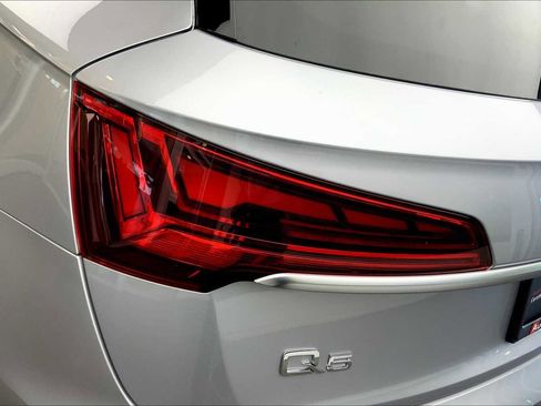 Certified 2025 Audi Q5 2.0T Premium Plus w/ Premium Plus Package image 26