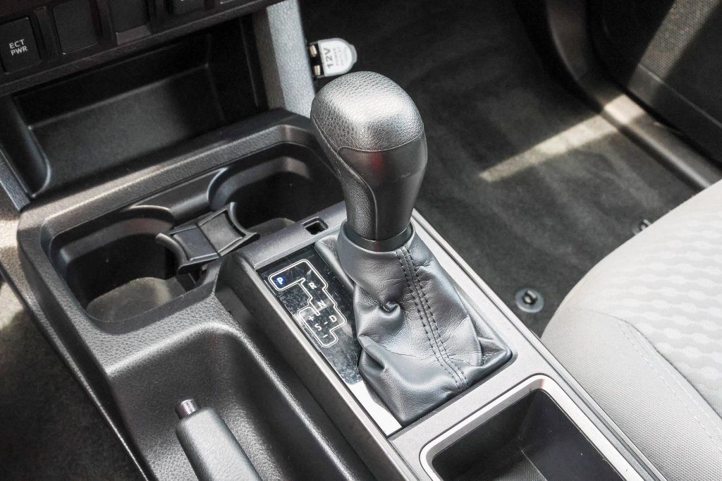 Used 2023 Toyota Tacoma SR RWD image 15