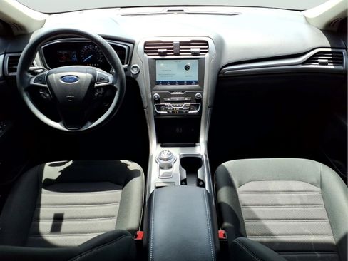 Used 2020 Ford Fusion SE AWD/4WD image 26