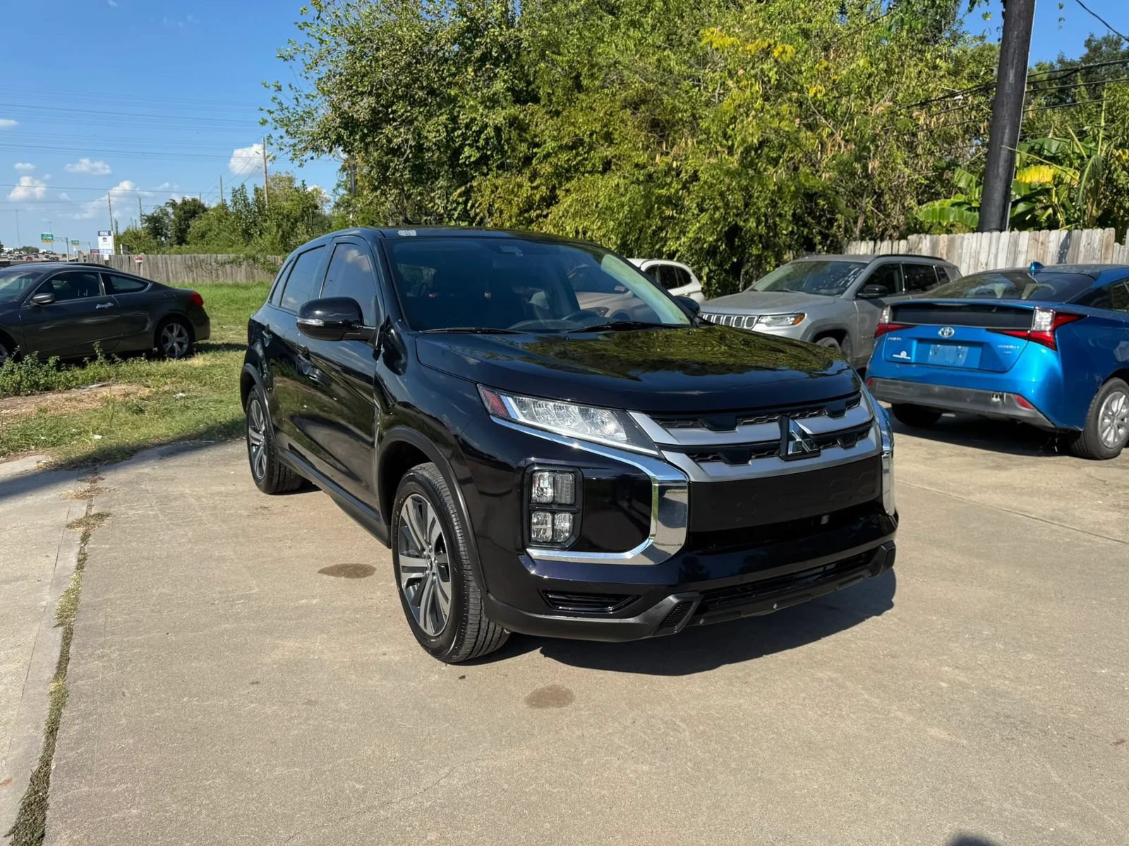 Used 2022 Mitsubishi Outlander Sport SE AWD/4WD image 2