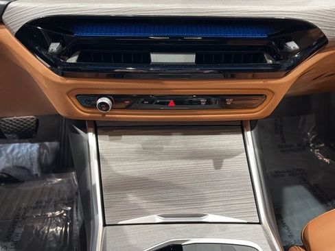 Used 2025 BMW i4 xDrive40i image 28