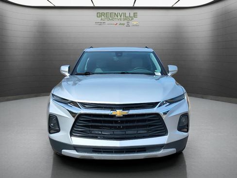 Used 2021 Chevrolet Blazer LT w/ Sound & Technology Package FWD image 11