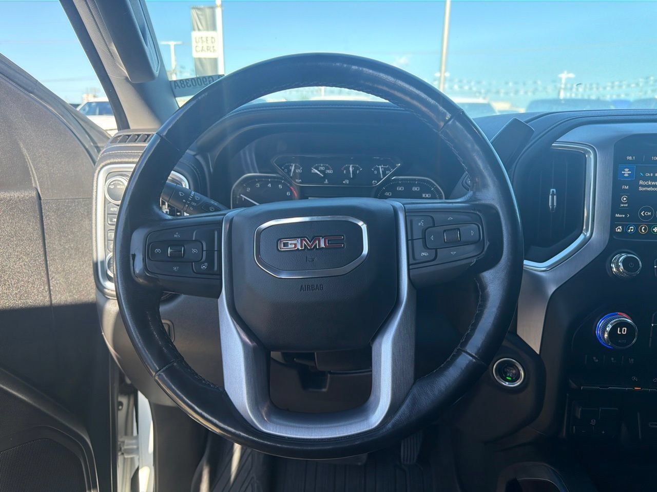 Used 2021 GMC Sierra 1500 SLT AWD/4WD image 11