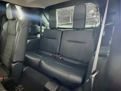 Used 2024 Mitsubishi Outlander SE FWD image 28
