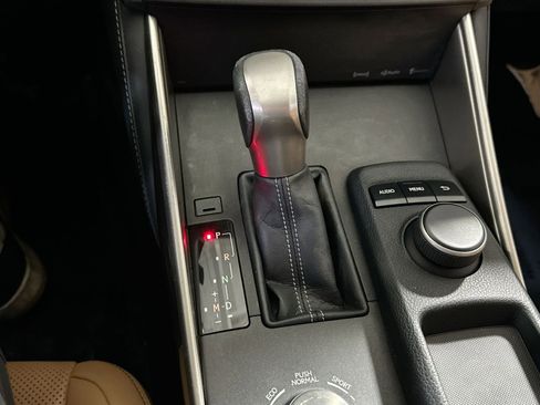 Used 2016 Lexus IS 200t image 30