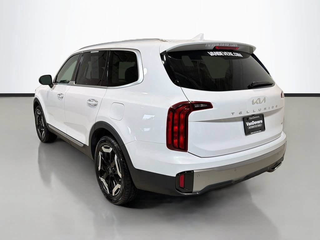 Used 2025 Kia Telluride S AWD/4WD image 5