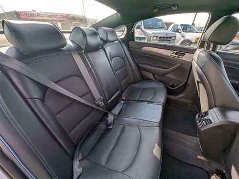 Used 2018 Hyundai Sonata Limited image 15