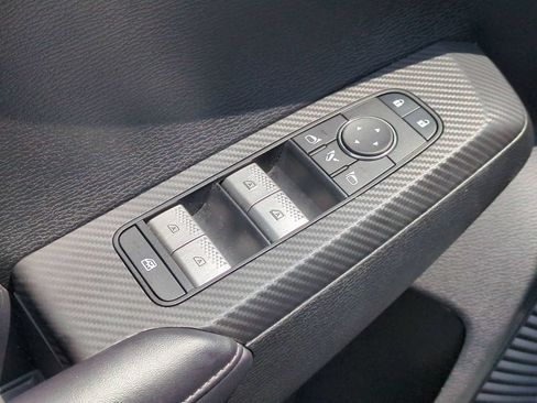 Used 2025 Mitsubishi Outlander SE AWD/4WD image 13