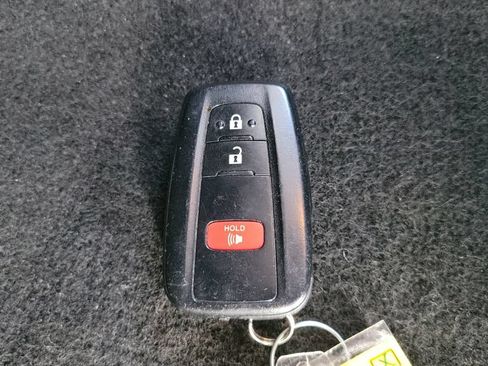 Used 2019 Toyota RAV4 XLE w/ All Weather Liner Package AWD/4WD image 25