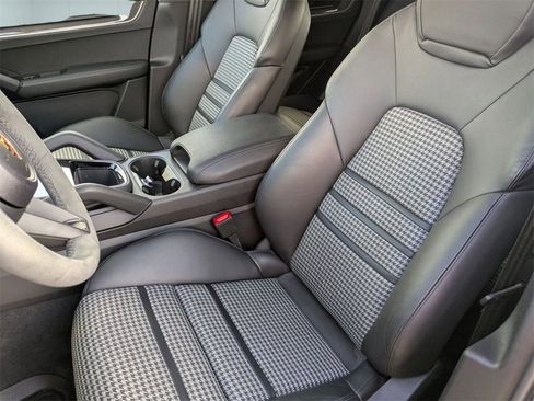 Used 2024 Porsche Cayenne S image 5