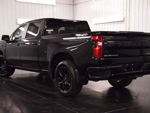 Used 2024 Chevrolet Silverado 1500 Custom AWD/4WD image 5
