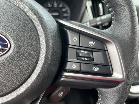 Certified 2025 Subaru Outback Limited image 17