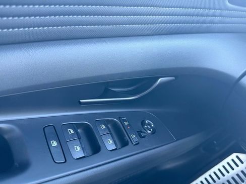 New 2026 Hyundai Elantra SEL Sport FWD image 21