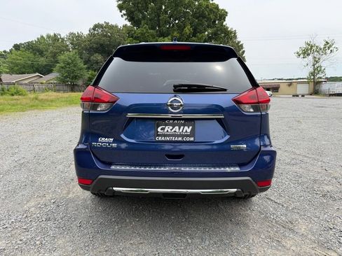 Used 2019 Nissan Rogue S w/ Special Edition Package FWD image 6