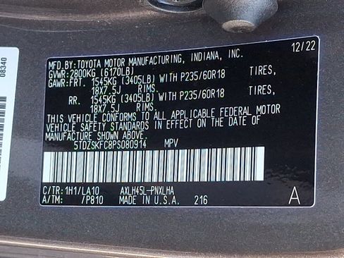 Used 2023 Toyota Sienna Limited image 27