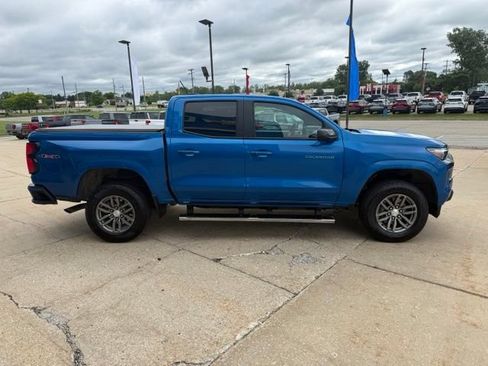Used 2023 Chevrolet Colorado LT w/ LT Convenience Package III AWD/4WD image 6