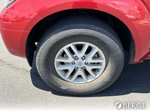 Used 2017 Nissan Frontier SV w/ SV Value Truck Package RWD image 11