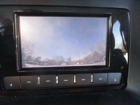 Used 2016 Chevrolet Tahoe 2WD image 12