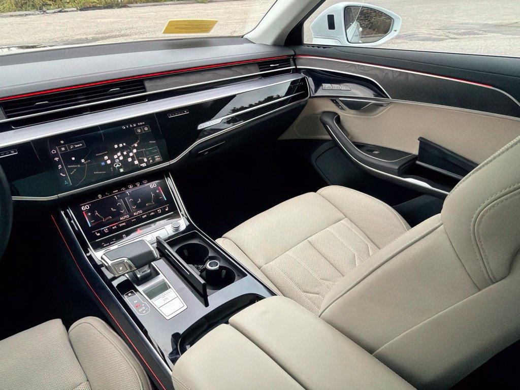 Used 2023 Audi A8 L 3.0T AWD/4WD image 27