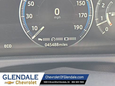 Used 2017 Jaguar XF Prestige image 35