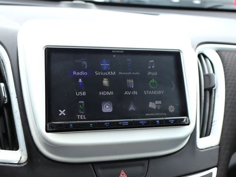 Used 2017 Chevrolet Malibu LT FWD image 24
