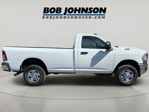 Used 2024 RAM 2500 Tradesman w/ Chrome Appearance Group AWD/4WD image 2