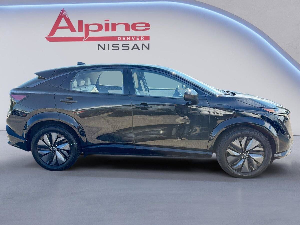 Used 2024 Nissan Ariya AWD image 6