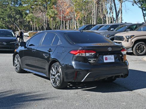 Certified 2022 Toyota Corolla SE image 3